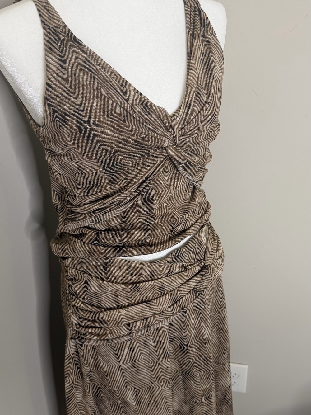 Sleeveless Twist-Front Brown Geometric Matching Skirt/Top Set - Size M/L
